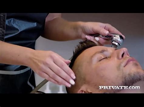 Hairdresser Vinna Reed Gets Fucked By Her Customer XVIDEOS