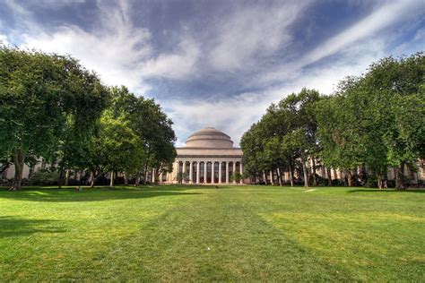 qs world university rankings rates mit     subjects