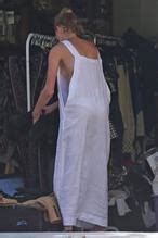 Amber Heard Nip Slip Exposes Boob While Cleaning Out Her Garage In LA AZNude