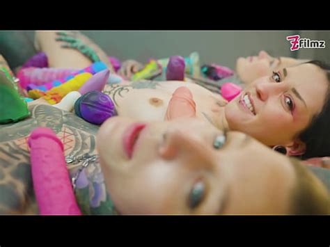 Org A L Sbica De V As Con Grandes Juguetes Locos Doubledot Cogida Anal De Chicas Xvideos