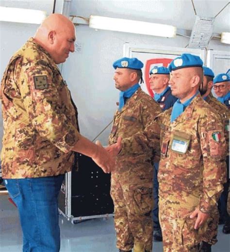 Guido Crosetto Con I Militari Italiani Dago Fotogallery