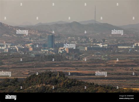 La Zona Desmilitarizada De Corea O DMZ Que Separa Corea Del Norte Y