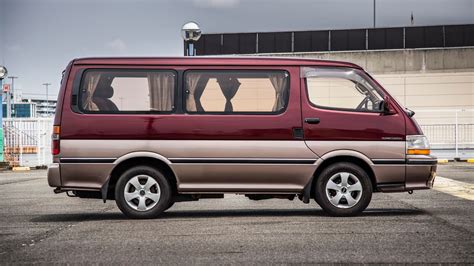 Toyota Hiace Wagon Super Custom Specs Dimensions And Photos CAR FROM