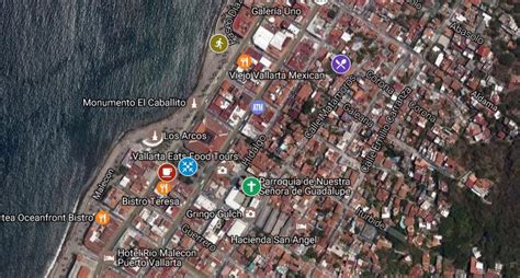 Cruising to Puerto Vallarta - photos, maps and information on downtown ...