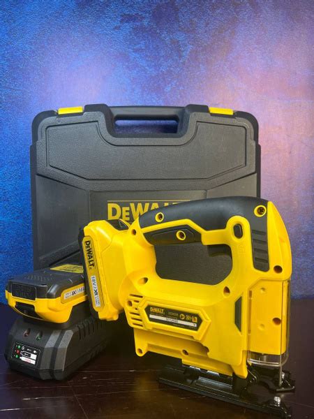 Лобзик DeWalt Деволт 18В лобз Лобзик аккумуляторный DeWalt 18В - купить ...