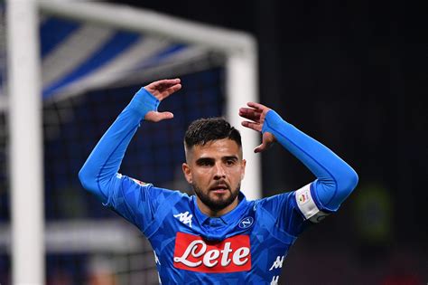 Infortunio Insigne Si Ferma L Attaccante Del Napoli