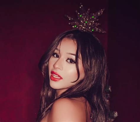 Mickey Violet Age Twitter Hot Photos Onlyfans Net Worth Measurements Wikipedia Biography