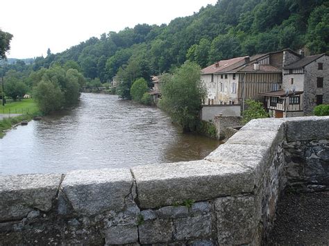 Pont De Noblat Dit Aussi Le Vieux Pont Sur La Vienne à Saint Léonard