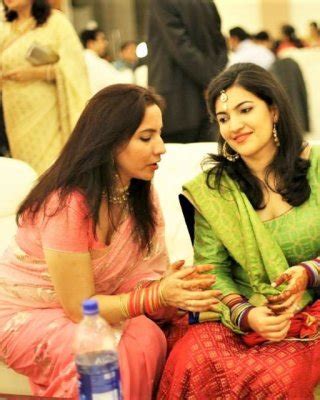 Desi Indian Paki Aunty Cleavage Porn Pictures XXX Photos Sex Images PICTOA