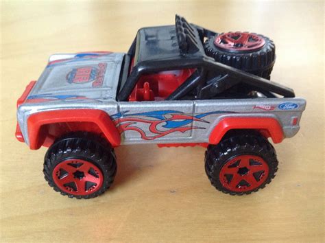 Julian S Hot Wheels Blog Custom Ford Bronco Hw Hot Trucks Skyjacker