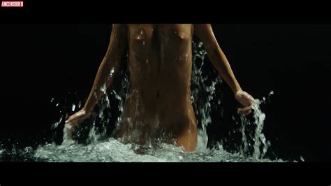 Naked Ariadna Hafez Navarro In Casiopea