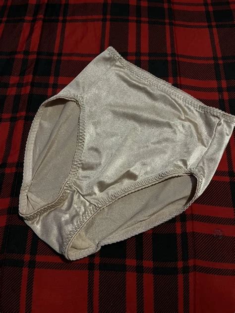 Vtg Nylon Granny Panty Sissy Brief Nude Shiny Liquid Satin Large Slippery Beige Picclick Ca