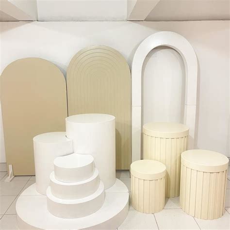 Locação Mobiliário Painel Nude e Mesa Tetris Elo