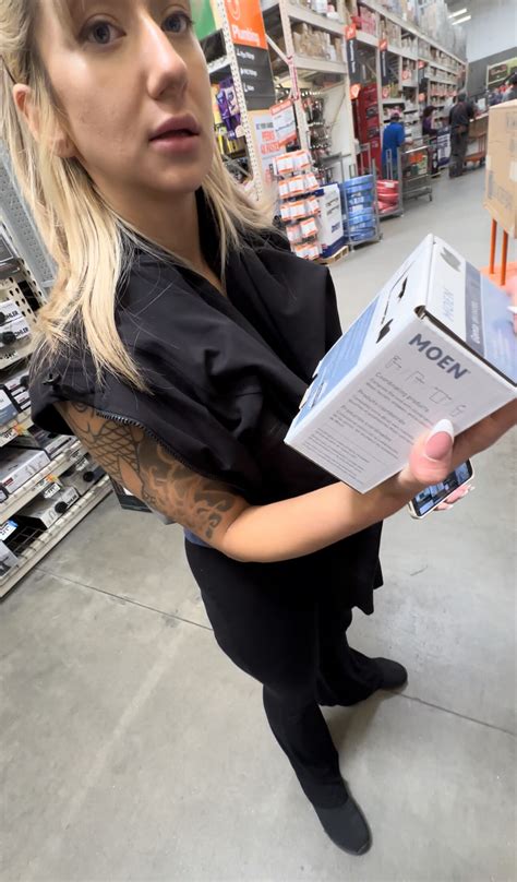 Tight Blonde Milf In Flares Spandex Leggings Yoga Pants Forum