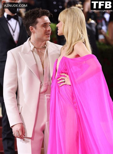 Nicola Peltz Sexy Seen Showing Off Her Hot Tits In A Pink Dress At The Met Gala In New York City