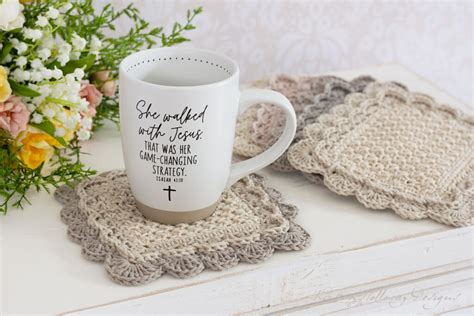 Quick And Easy Scalloped Mug Rug Free Crochet Pattern Kirsten