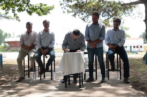 Provincia Dio Inicio A La Obra De La Planta Depuradora Cloacal Para 25