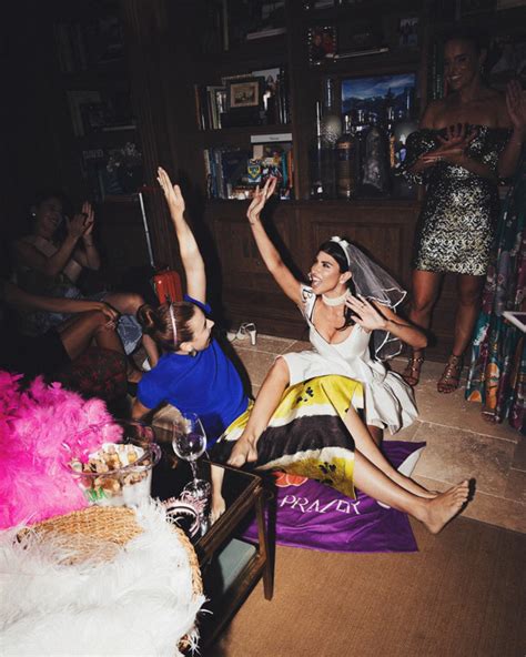 Ch De Lingerie De Cesca Civita Seguido De Ch Bar