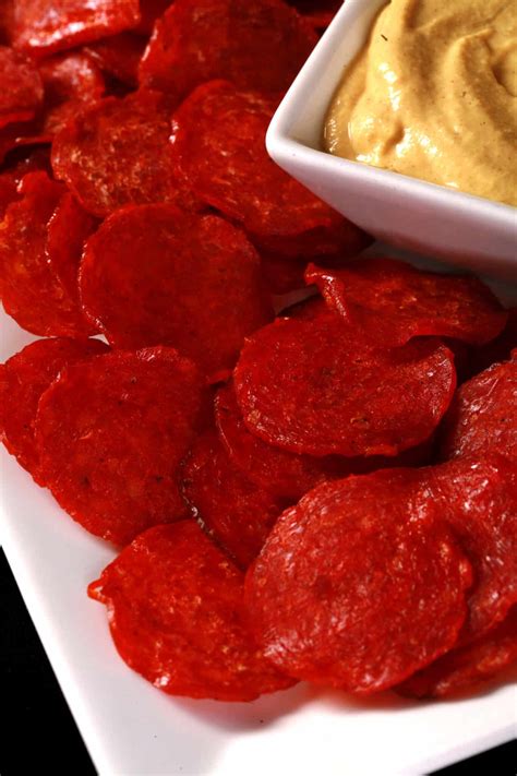 Easy Baked Pepperoni Chips High Protein Keto Snack Low Carb Hoser