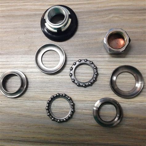 Подшипник рулевой колонки мотоцикла.