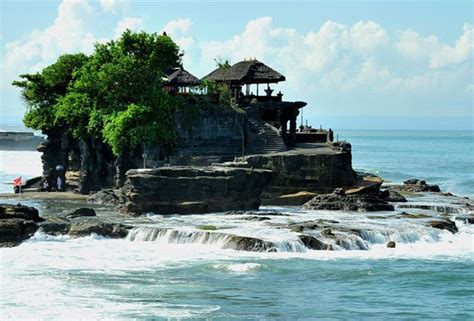 tanah lot bali