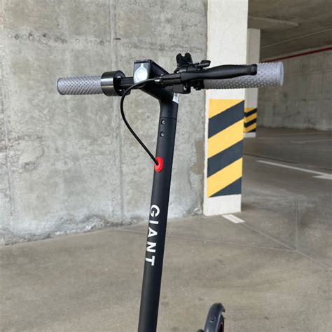 Купить Электросамокат GIANT U8 Ultra RGB 500W 13Ah NEW 2024 T9068 в ...