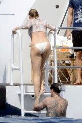 Cameron Diaz Booty Bikini Bottom On A Boat In Italy Phun Org Forum