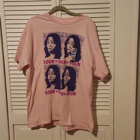 Hot Topic Tops Hot Topic Olivia Rodrigo Sour Graphic Tee Various