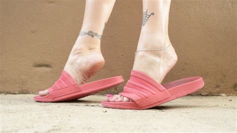 Old Pink Adidas Sides Foot Show Amazing Arches Pink Milf Toes N Soles Catprincessfeet