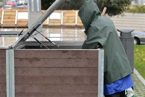 Faut il protéger le compost de la pluie Doit on le couvrir