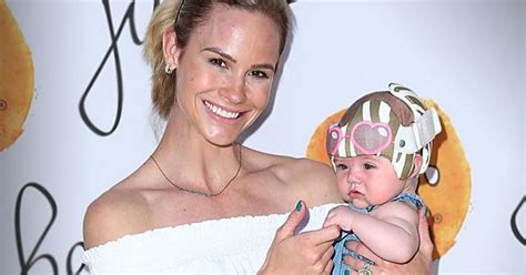 PICS Meghan King Edmonds Poses Nude With Daughter Aspen