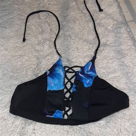 PINK Victoria S Secret Swim Nwt Victorias Secret M Highneck Bikini