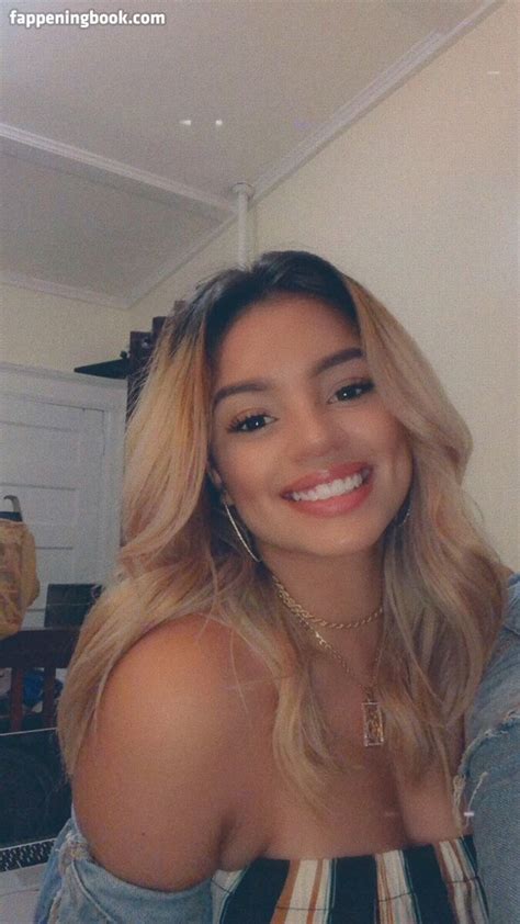 Leslie Sanchez M Sanx3 Lestisanchez Nude OnlyFans Leaks Fappening FappeningBook