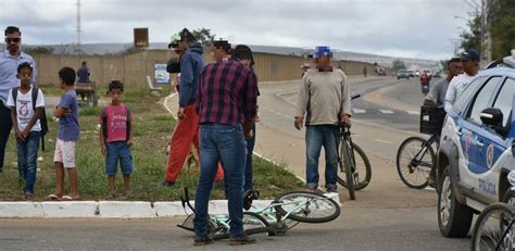 Conquista Adolescente De Anos Morre Atropelada Por Caminh O V Tima