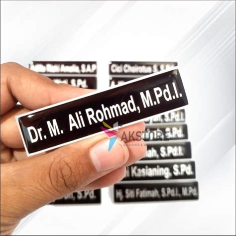 Jual Name Tag Nama Dada Papan Nama Dada Pin Nama Nametag Akrilik Resin