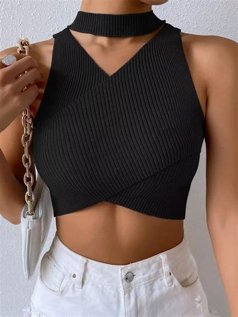 Shein Priv Top De Punto De Cuello Con Abertura De Ojo Cruzado Shein