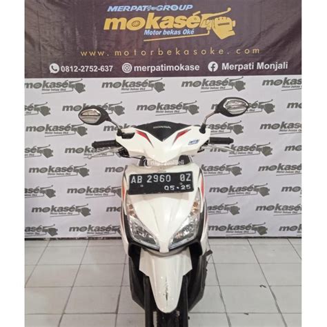 Motor Honda Vario Putih Bekas Tahun Terawat Di Sleman