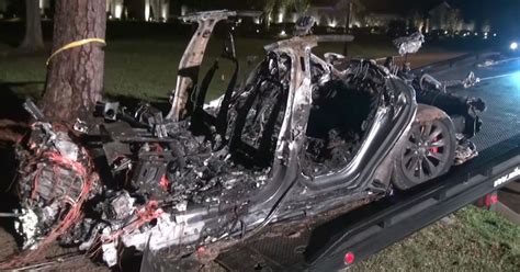 Two dead in self-driving Tesla crash after hitting tree, bursting into