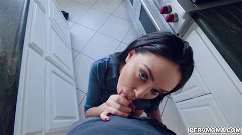 Hot Mom Show Stepson How Real Woman Fucks Porn Video Tnaflix