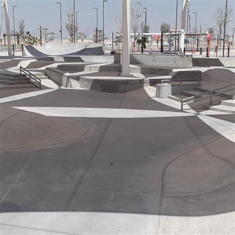 Concrete Skatepark Abu Dhabi Hudayriat World Skate Parks