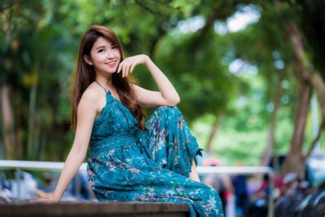 Depth Of Field Brown Eyes Smile Brunette Girl Asian Model Woman