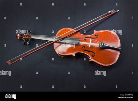 Stradivarius Violin High Resolution Stock Photography and Images - Alamy