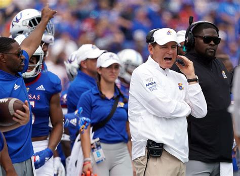 Les Miles Has Message For College Football After Kansas Win The Spun