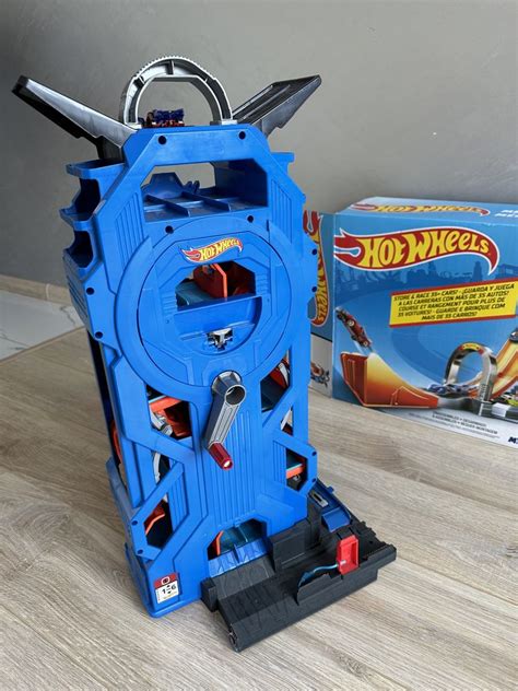 Гараж хот вілс hot wheels city грн Игрушки Киев на Olx