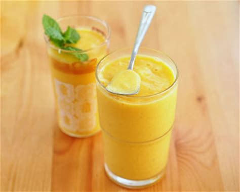 Mango Yogurt Smoothie Recipe - How to Make Mango Yogurt Smoothie