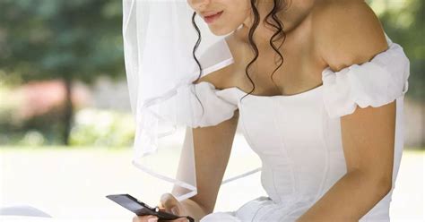 Groom Divorces Bride On Wedding Night After She Was Too Busy Texting Friends To Have Sex With