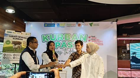 3 PASTI Tebar Hewan Kurban Dompet Dhuafa Goes To Hypermart