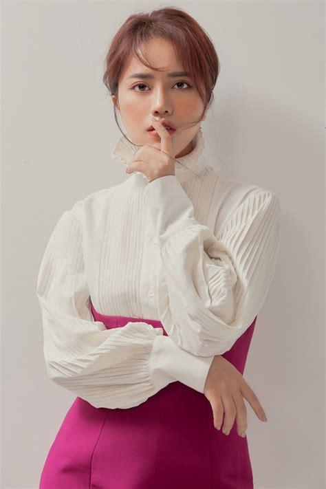 Hot girl 9X quê Bắc Giang gây sốt MXH chỉ nhờ 1 bài hát