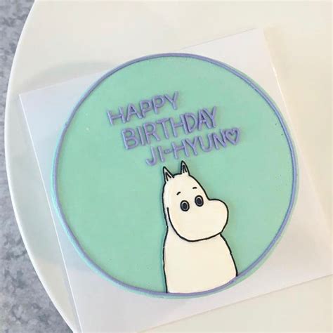 Korean Birthday Cake with Cartoon Character | Yummy Dessert