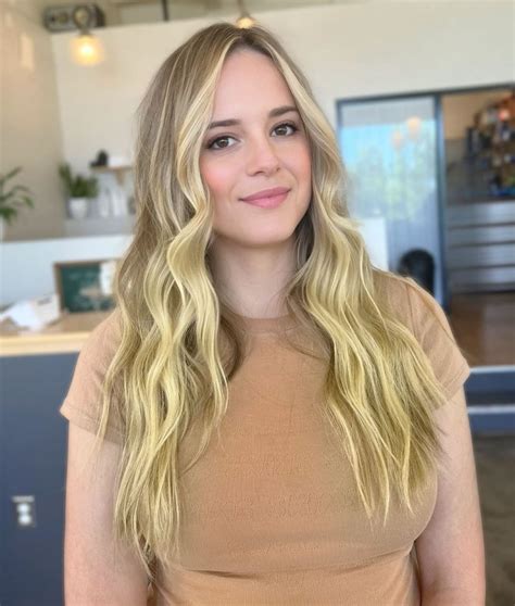Stylish Blonde Balayage Ideas